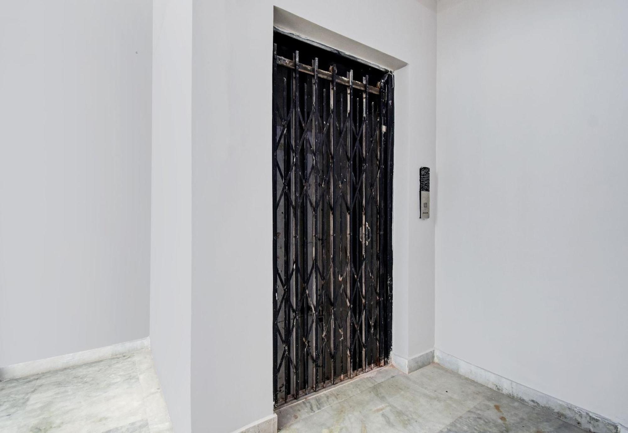 Super Hotel O J M T Upasana Καλκούτα Εξωτερικό φωτογραφία